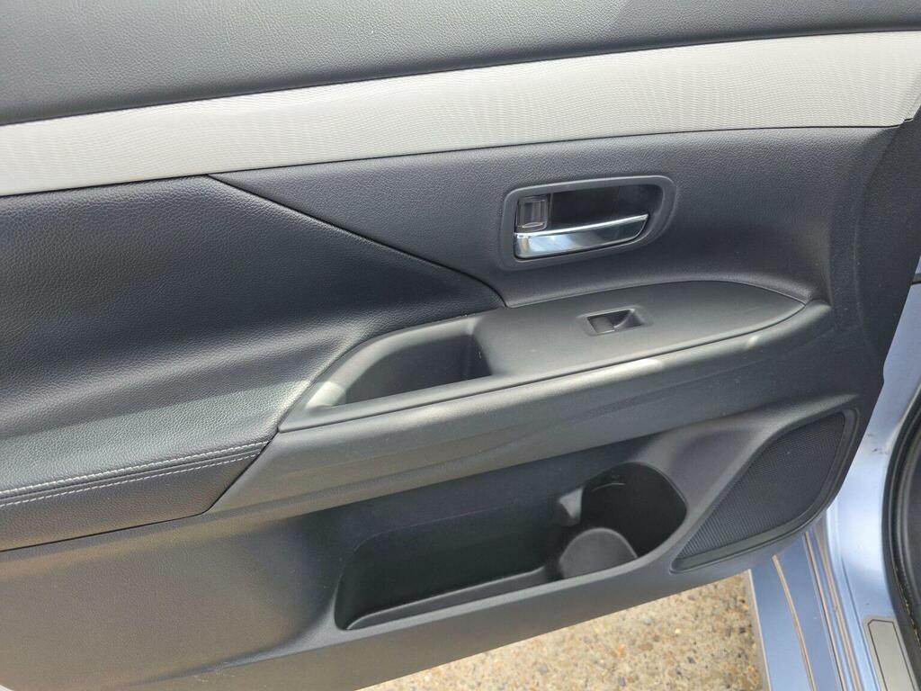 Mitsubishi Outlander Phev Gx 4H 5-Door Blue #27