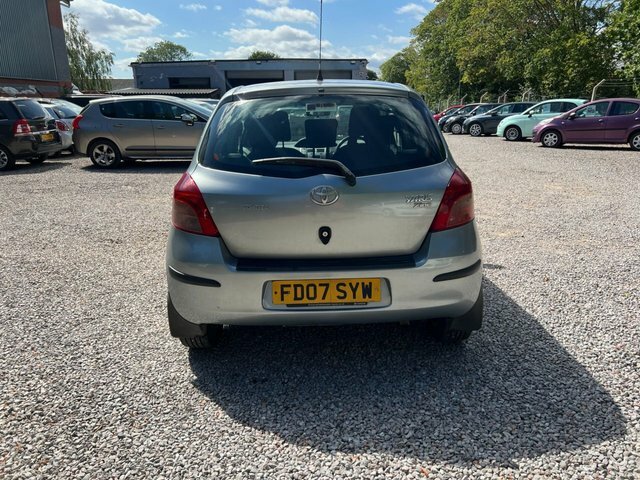Toyota Yaris 1.4 Sr D-4d 89 Bhp Silver #6