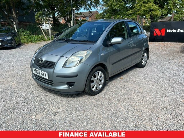Toyota Yaris 1.4 Sr D-4d 89 Bhp Silver #3