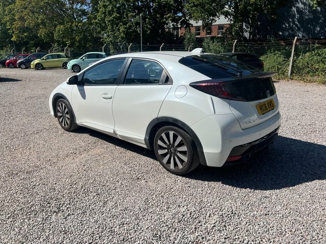 Honda Civic 1.8 I-vtec Se Plus Navi Hatchback Man White #5