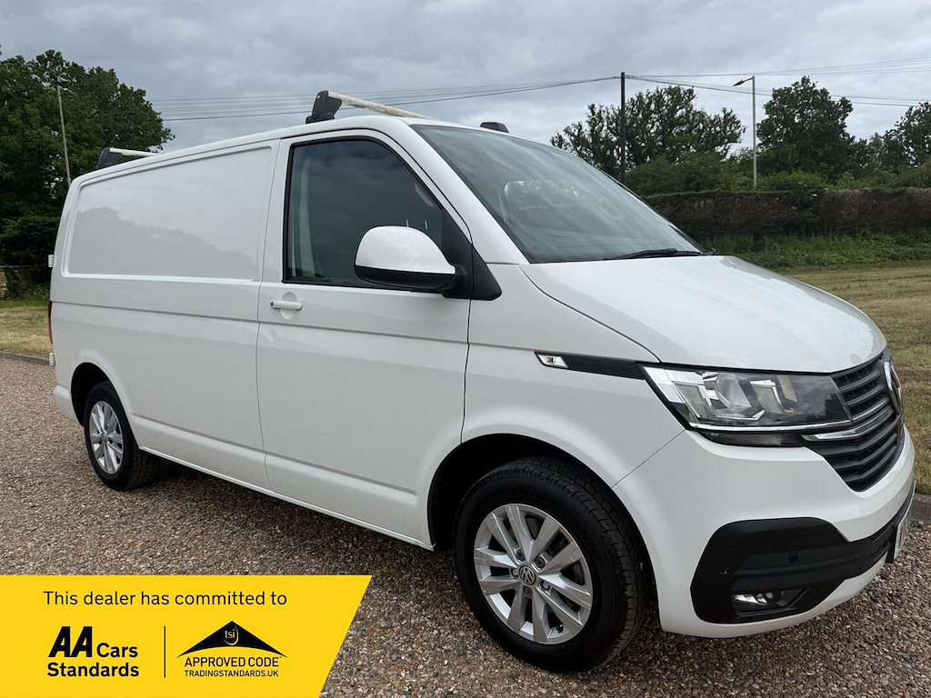 Volkswagen Transporter 2.0 L 2.0 Tdi T28 Highline Fwd Swb Euro 6 Ss White
