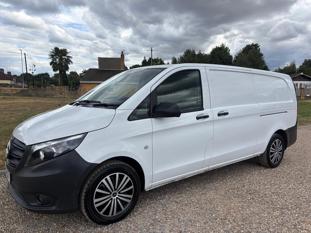 Mercedes-Benz Vito 2.0 L 2.0 116 Cdi Progressive G-tronic Rwd L3 Euro White #3