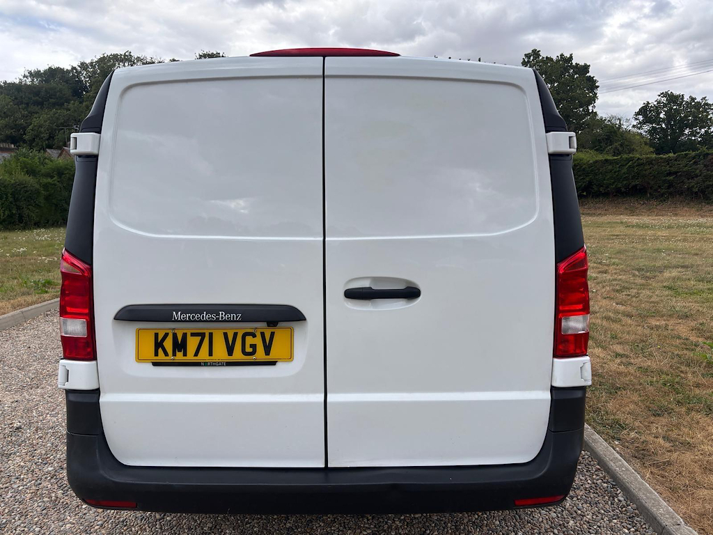 Mercedes-Benz Vito 2.0 L 2.0 116 Cdi Progressive G-tronic Rwd L3 Euro White #5