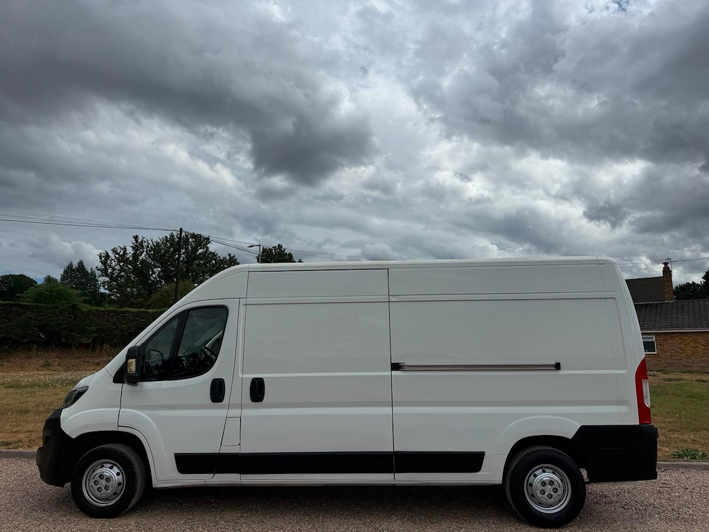 Citroen Relay 2.0 L 2.0 Bluehdi 35 Enterprise L3 High Roof Euro White #2