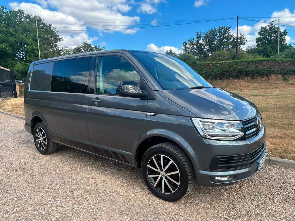 Volkswagen Transporter 2.0 Tdi Bmt 150 Edition Kombi Van Red #10