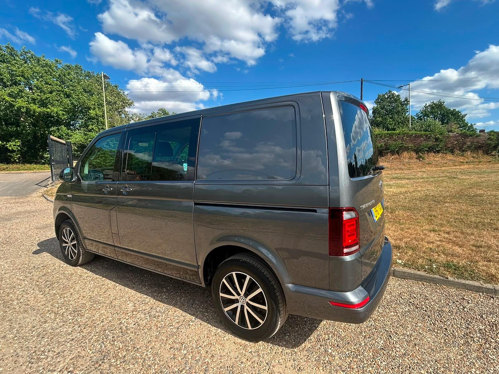 Volkswagen Transporter 2.0 L 2.0 Tdi T30 Bluemotion Tech Edition Kombi Ds Grey #5