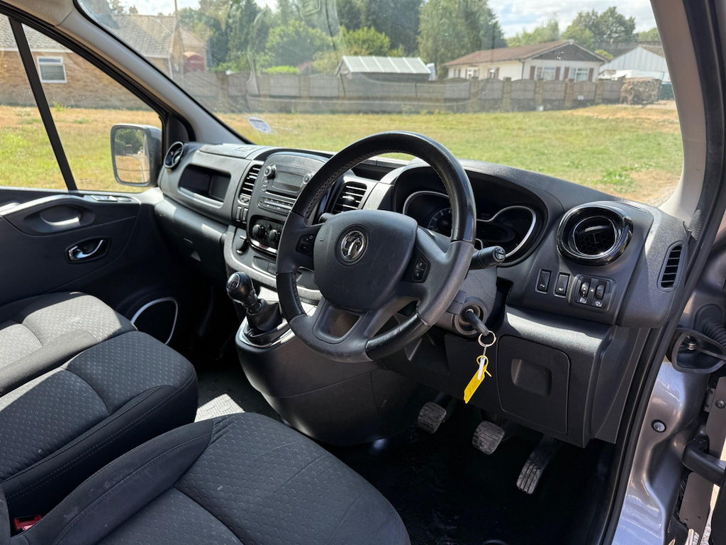 Vauxhall Vivaro L2h1 2900 Combi Cdti Biturbo Ss 9 Seater Euro 6 Red #16