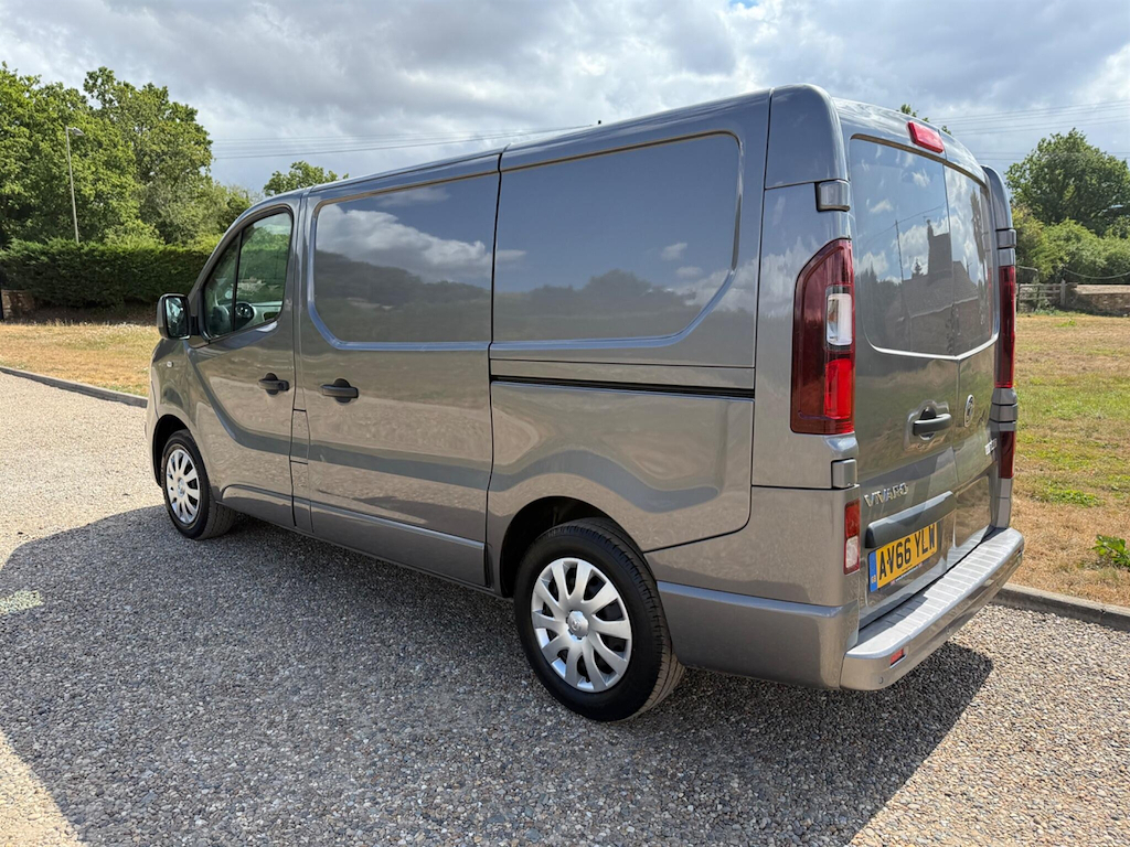 Vauxhall Vivaro 1.6 L 1.6 Cdti 2700 Sportive L1 H1 Euro 6 Grey #6