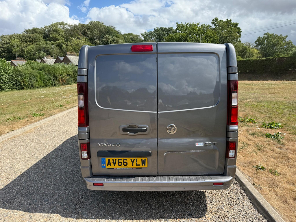 Vauxhall Vivaro 1.6 L 1.6 Cdti 2700 Sportive L1 H1 Euro 6 Grey #4