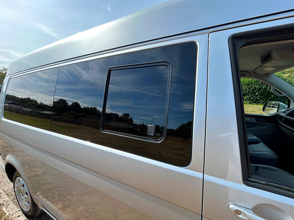 Volkswagen Transporter 2.0 Tdi T30 Bluemotion Tech Highline Crew Van Fwd Brown #27