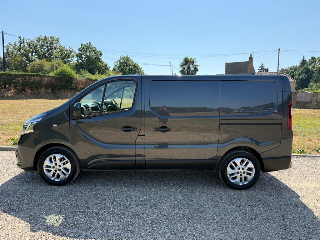 Renault Trafic 2.0 L 2.0 Dci Energy 28 Sport Nav Swb Standard Roo Grey #3