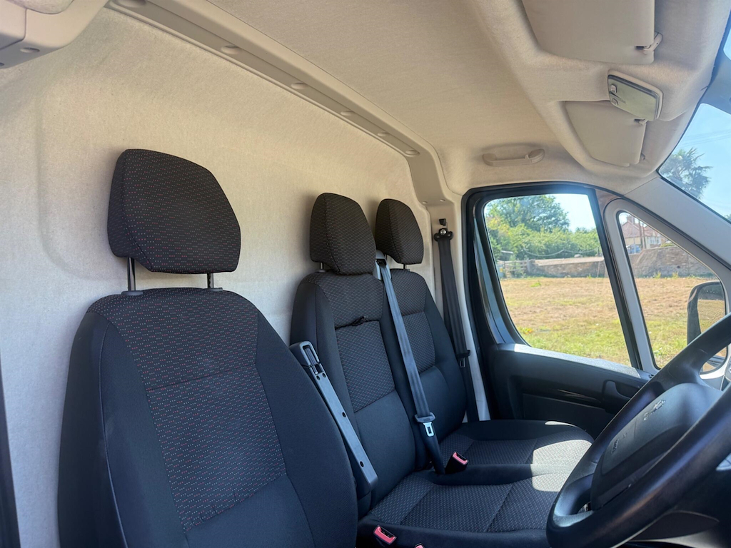 Peugeot Boxer 2.2L 2.2 Bluehdi 335 Professional Premium L2 Hig Grey #12