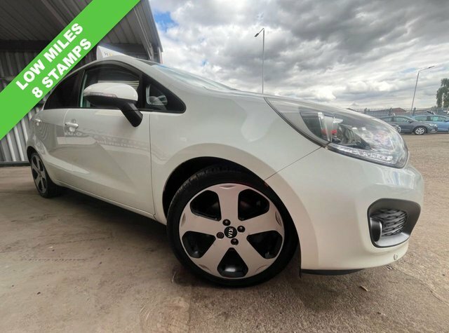 Kia RIO 1.4 Ecodynamics 4 Hatchback Euro White #2