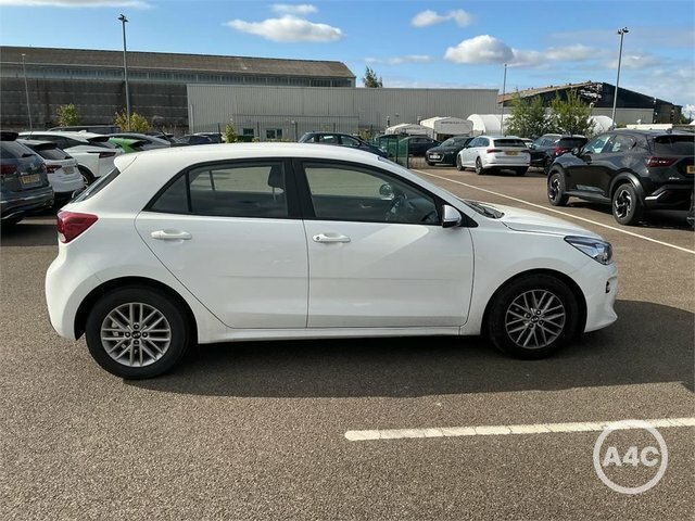 Kia RIO 1.4 2 Hatchback 6 Spd Euro 6 98 B White #3