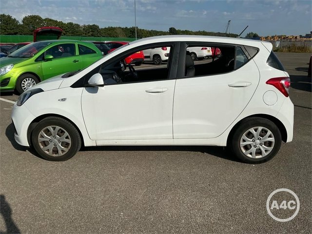 Hyundai I10 1.2 Se Hatchback Euro 5 87 Ps White #3