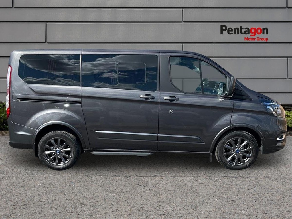 Ford Tourneo Custom Custom 2.0 320 Ecoblue Titanium X Minibus Dies Black #10