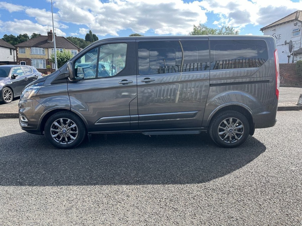 Ford Tourneo Custom Custom 2.0 320 Ecoblue Titanium X Minibus Dies Black #38