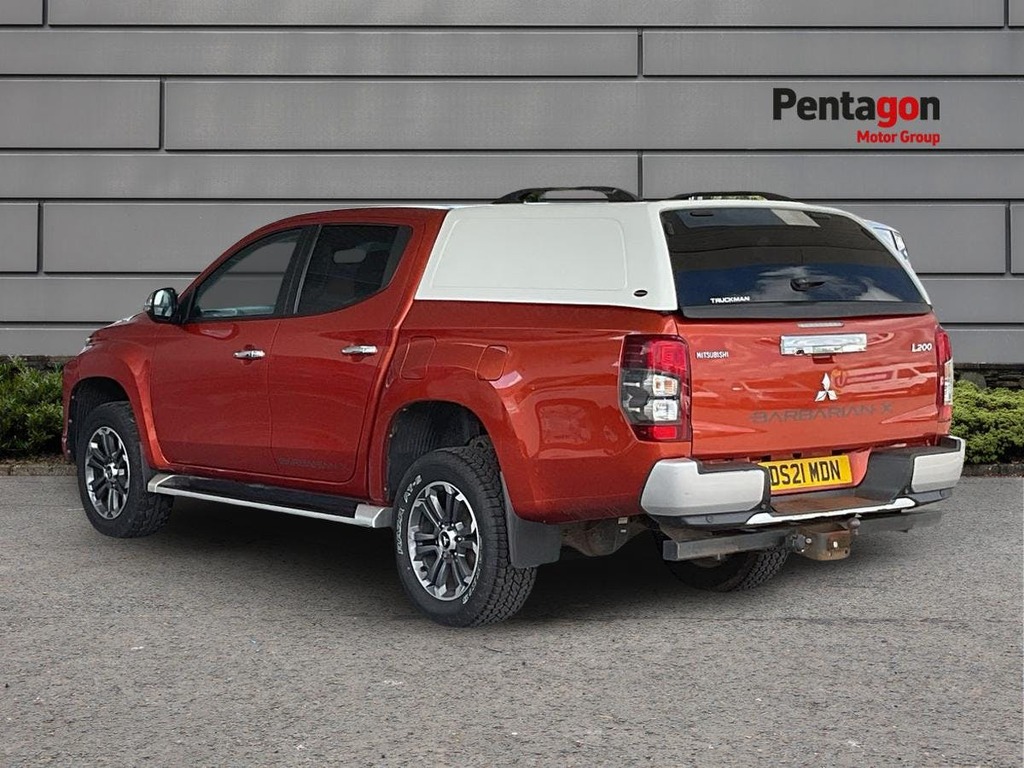 Mitsubishi L200 2.2 Di D Dc Barbarian X Pickup Double Cab Dies Orange #2