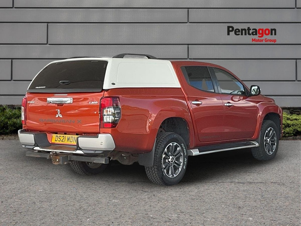 Mitsubishi L200 2.2 Di D Dc Barbarian X Pickup Double Cab Dies Orange #4