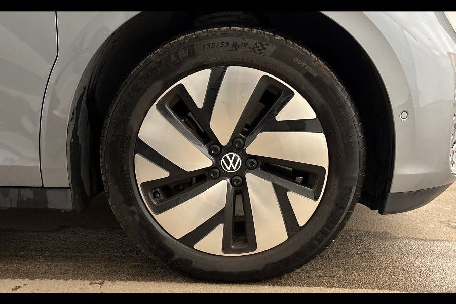 Volkswagen ID.Buzz 150Kw 1St Edition Pro 77Kwh White #7