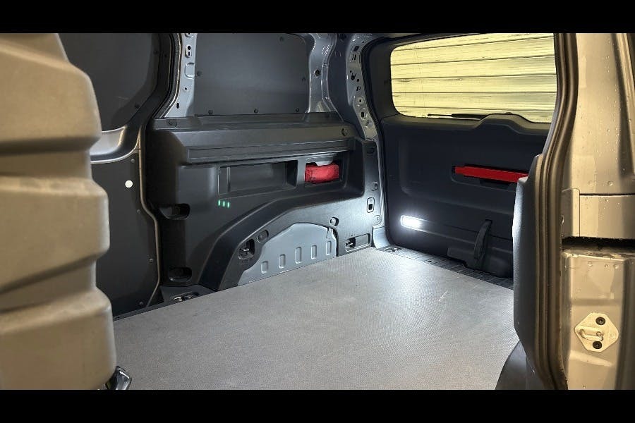Volkswagen ID.Buzz Pro 77Kwh Commerce Plus Panel Van Aut Silver #6