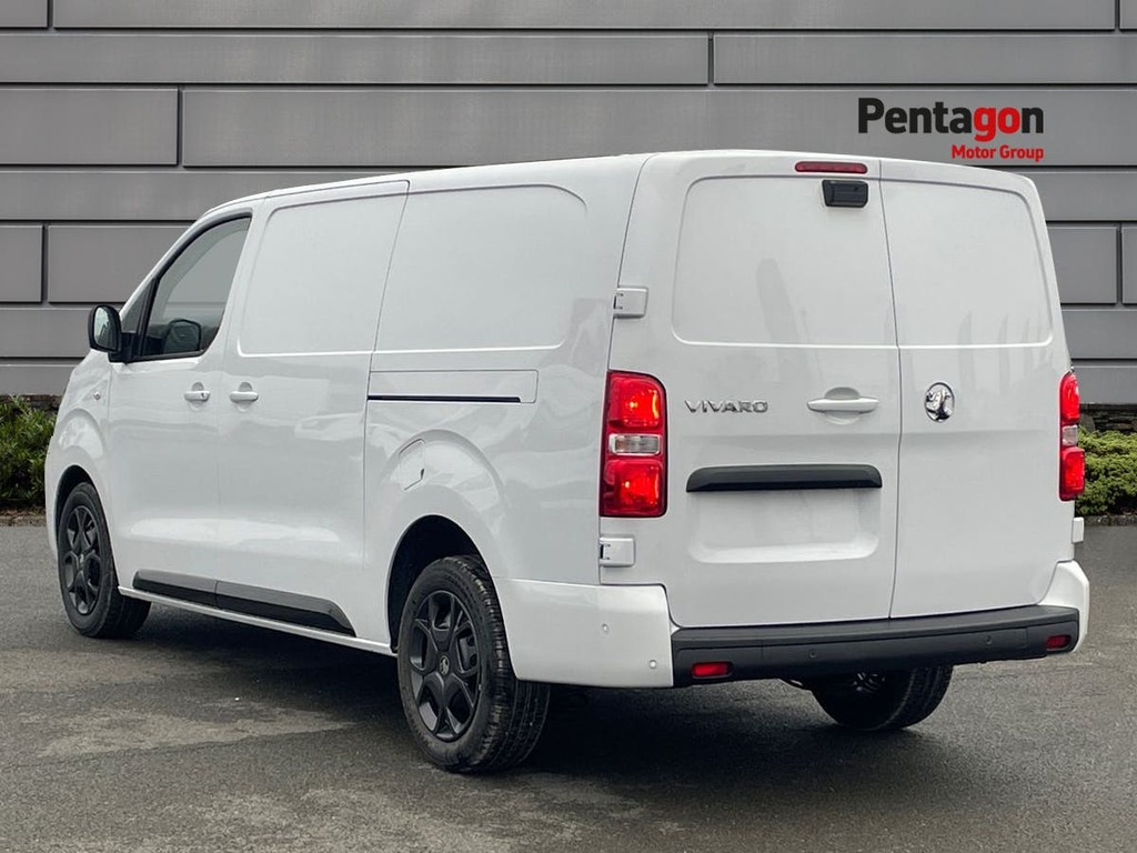 Vauxhall Vivaro 1.5 Turbo D Pro Xl Panel Van 6Dr Lwb White #2