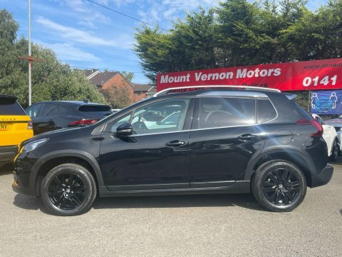 Peugeot 2008 1.2 Puretech Allure Black #4