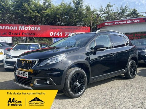 Peugeot 2008 1.2 Puretech Allure Black