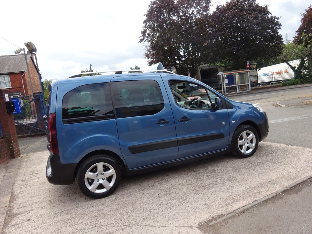 Peugeot Partner Tepee Tepee 1.6 Hdi Tepee Outdoor Silver #7