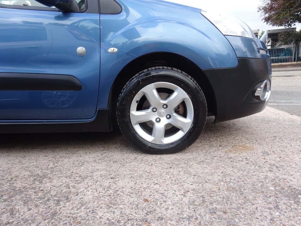 Peugeot Partner Tepee Tepee 1.6 Hdi Tepee Outdoor Silver #18