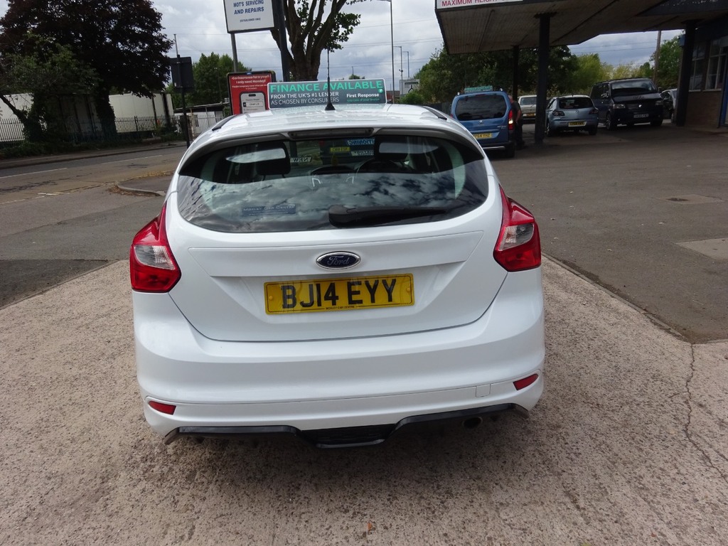 Ford Focus 2.0 Tdci 163 Zetec S White #5