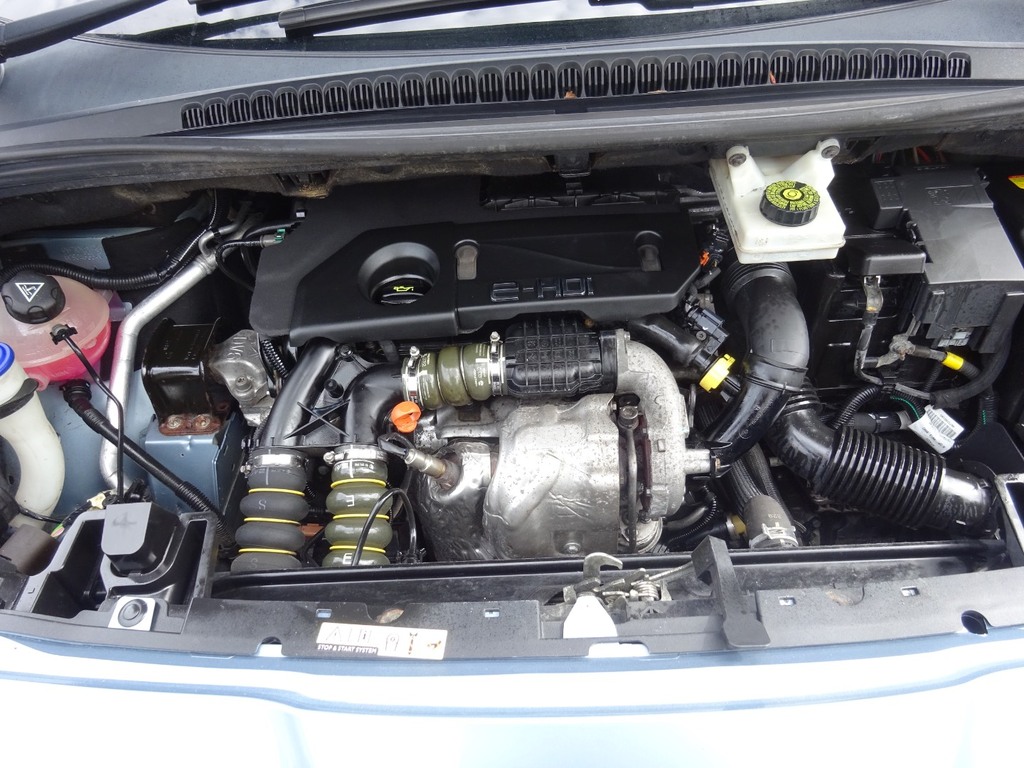 Peugeot 5008 1.6 E-hdi Allure Mpv Grey #18