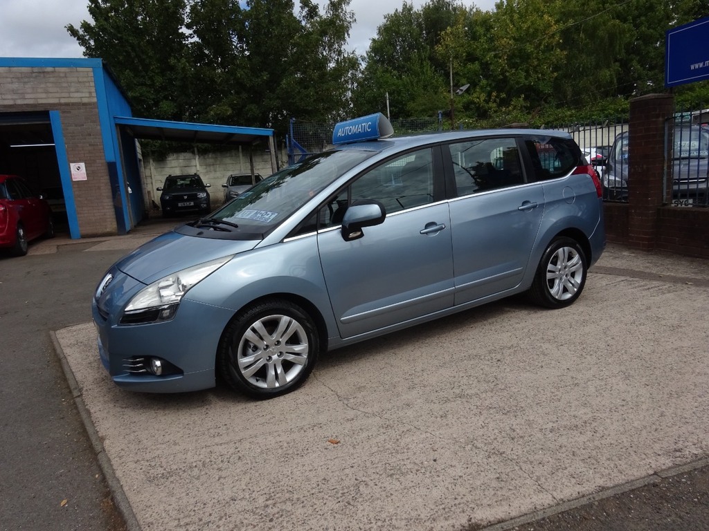 Peugeot 5008 1.6 E-hdi 112 Active II Egc Blue #3