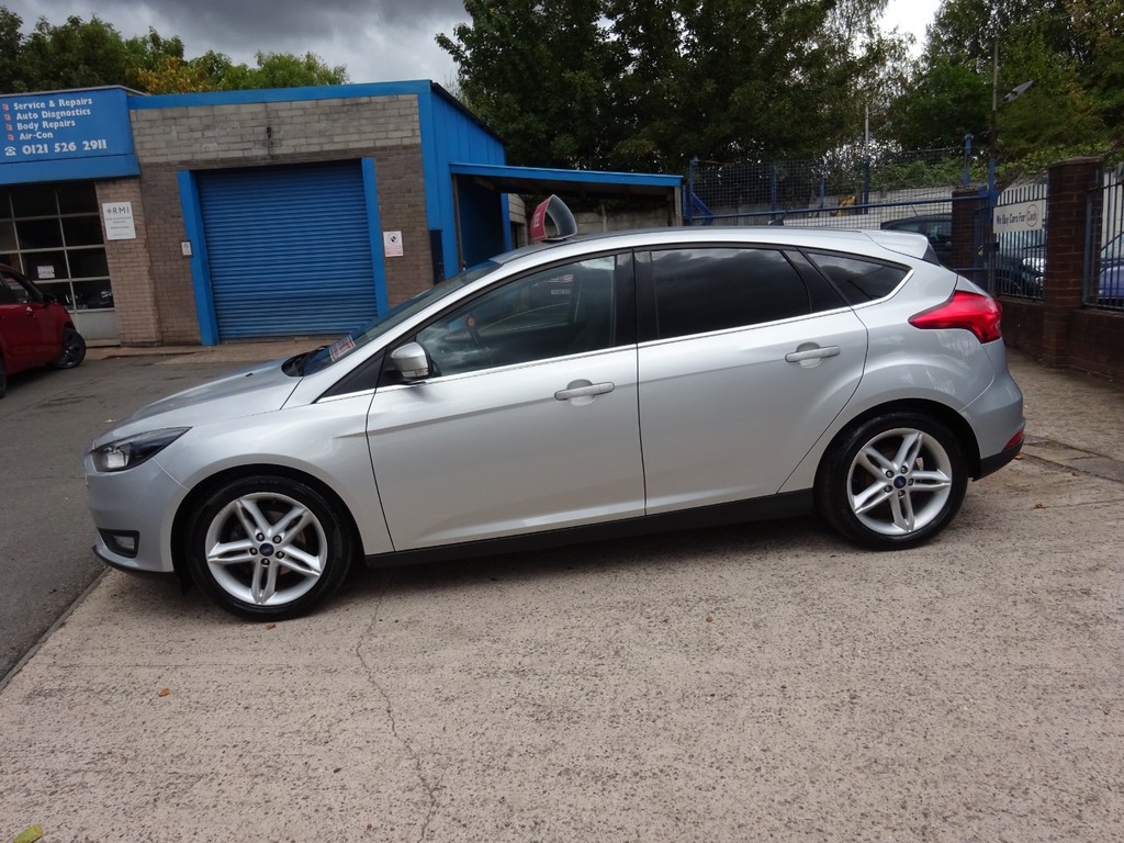 Ford Focus 1.5 Tdci 120 Zetec Silver #4