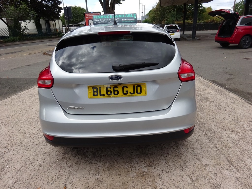 Ford Focus 1.5 Tdci 120 Zetec Silver #6