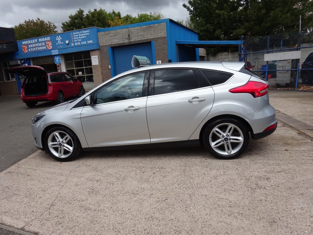 Ford Focus 1.5 Tdci 120 Zetec Silver #5