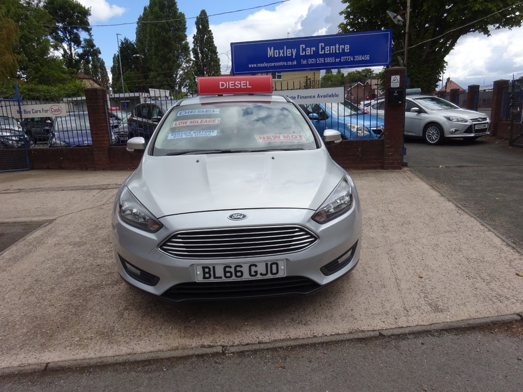 Ford Focus 1.5 Tdci 120 Zetec Silver #2