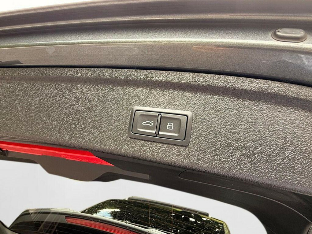 Audi RS3 Rs 3 Saloon Rs 3 Tfsi Carbon Black S Tronic Black #20