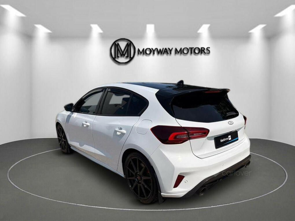 Ford Focus 2.3T Ecoboost St Hatchback Euro  #4