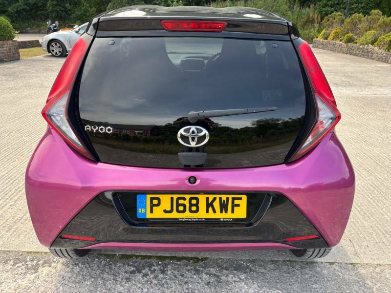 Toyota Aygo 1.0 Vvt-i X-cite 5 Purple #6