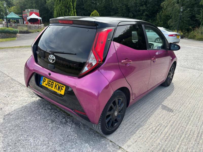 Toyota Aygo Red #8