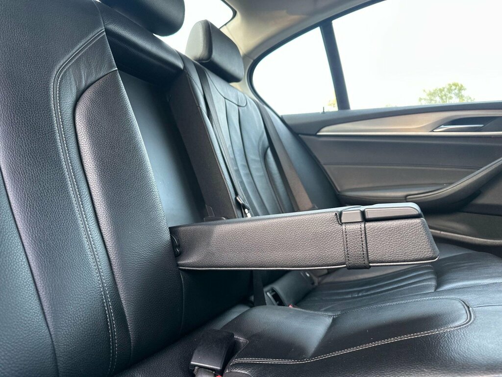 BMW 5 Series 530I M Sport Black #52