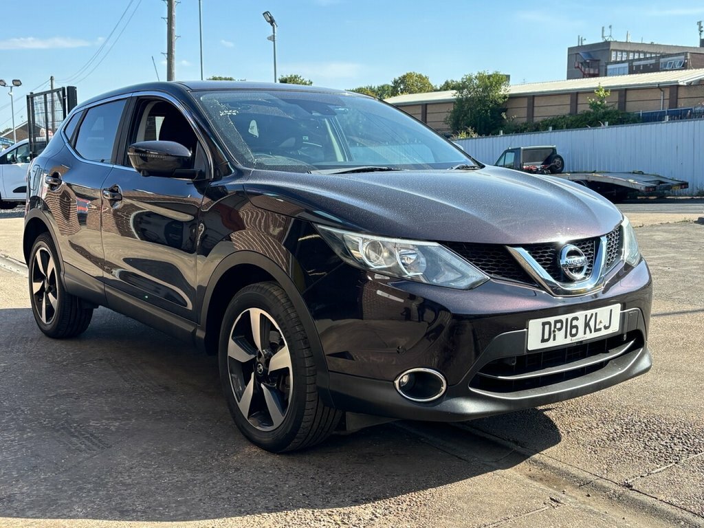 Nissan Qashqai 1.6L N-connecta Black