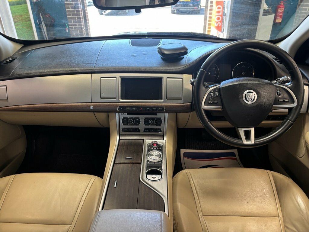 Jaguar XF Saloon 3.0D S V6 Premium Luxury Euro 5 2 Grey #26