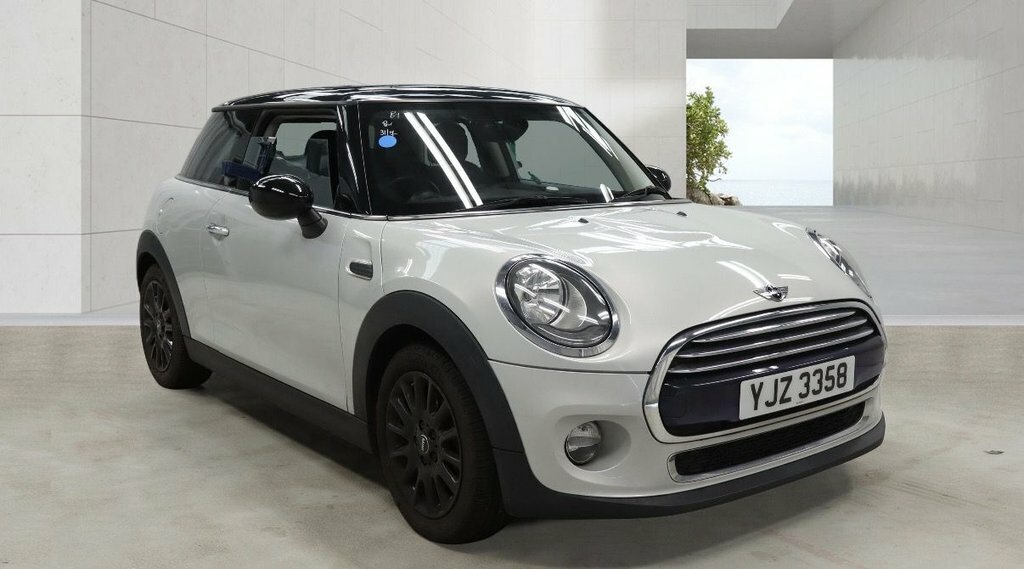 Mini Hatch 1.5L Cooper Silver