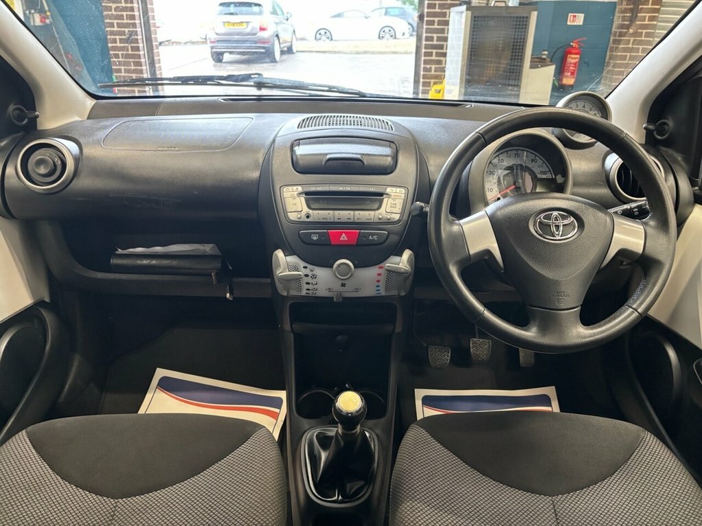 Toyota Aygo 1.0 Vvt-i Move Hatchback Euro 5 Blue #18