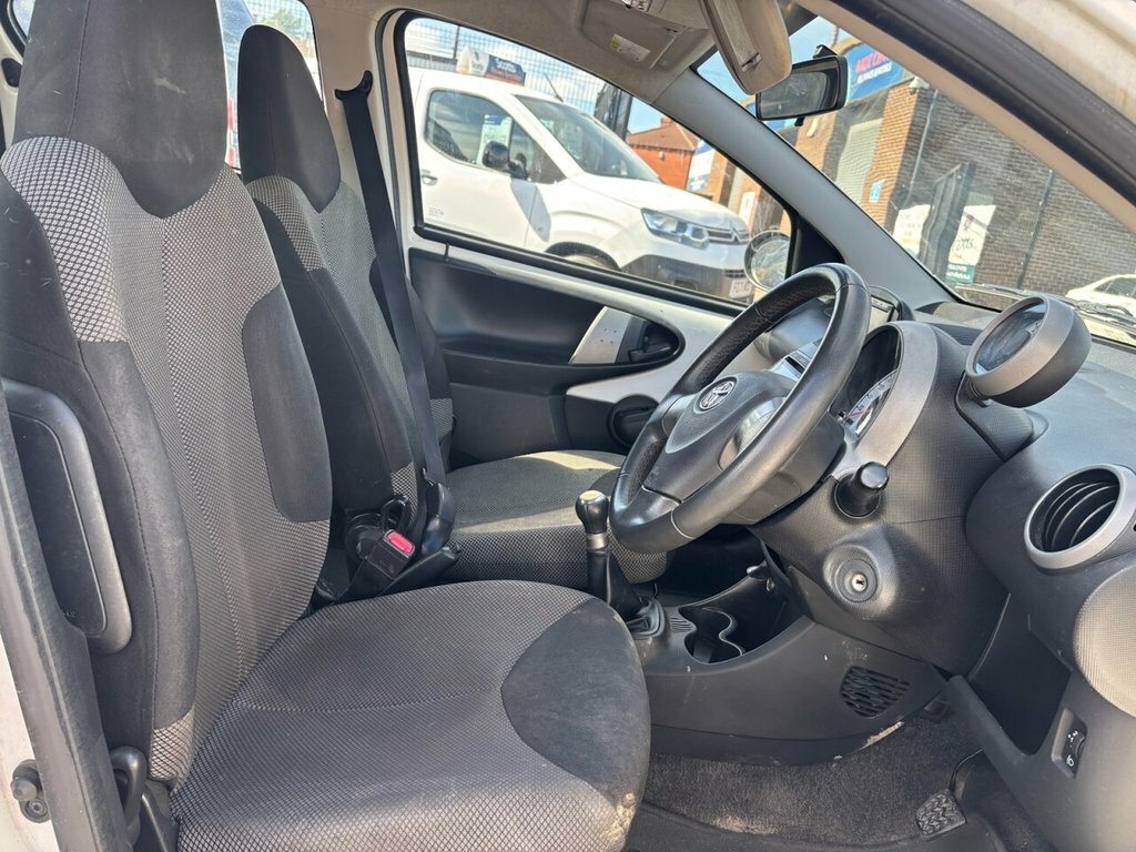 Toyota Aygo 1.0 Vvt-i Fire Low Mileage Fsh White #9