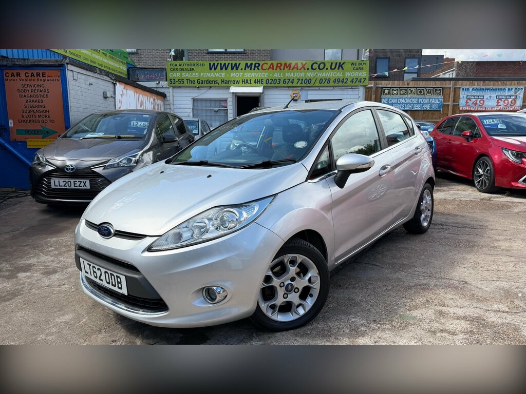 Ford Fiesta 1.4 Zetec Hatchback 154 Gkm Silver