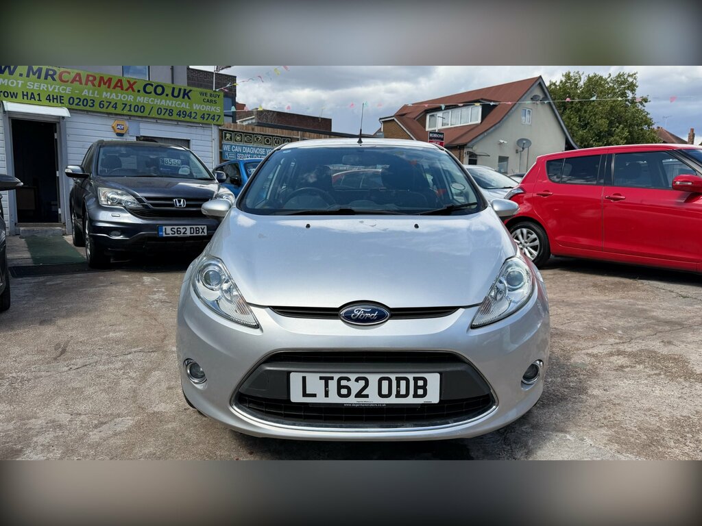 Ford Fiesta 1.4 Zetec Hatchback 154 Gkm Silver #2
