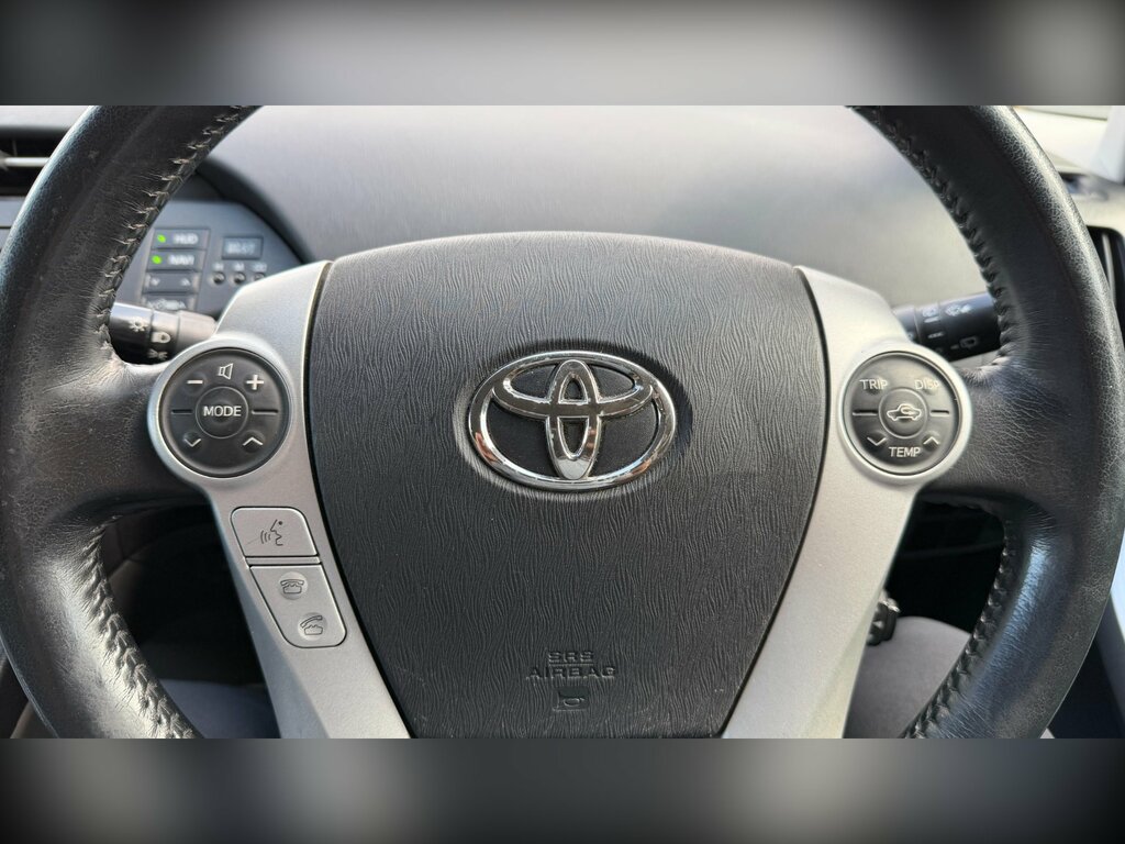 Toyota Prius 1.8 Vvt-h T Spirit Hatchback Hybrid Cvt Red #6